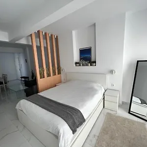 https://modern-1-bedroom-apartment-in-the-city-center.hotels-of-thessaloniki.com